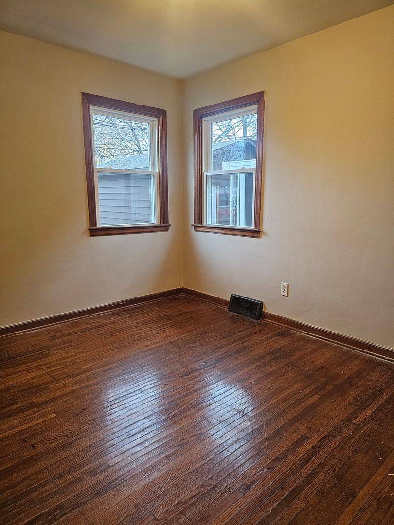 609 Kenwood, Bowling Green, OH 43402 - House for Rent - Image 3