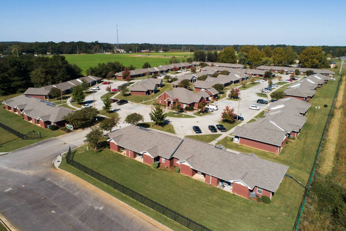 House for rent at 17962 Arrowhead Dr, Athens, AL 35611