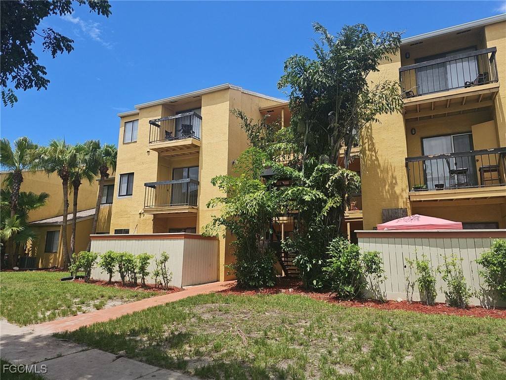 Condo for rent at 2905 Winkler Ave #713, Fort Myers, FL 33916