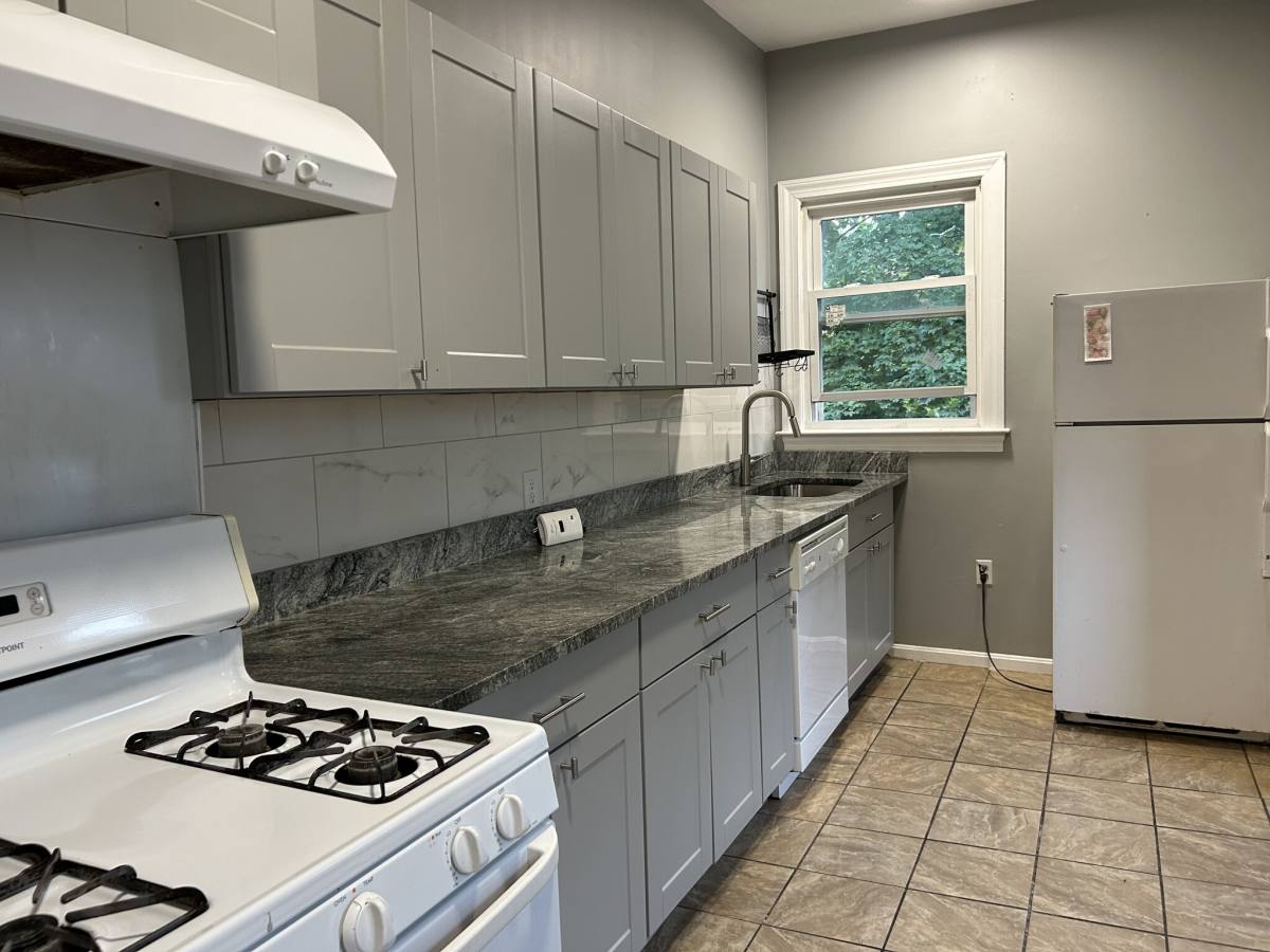 Townhouse for rent at 21 Weston St, Waltham, MA 02453