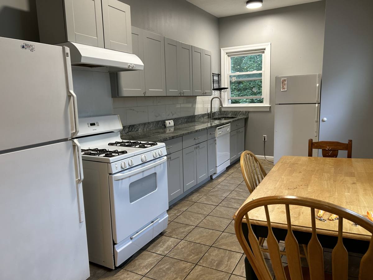 Townhouse for rent at 21 Weston St, Waltham, MA 02453