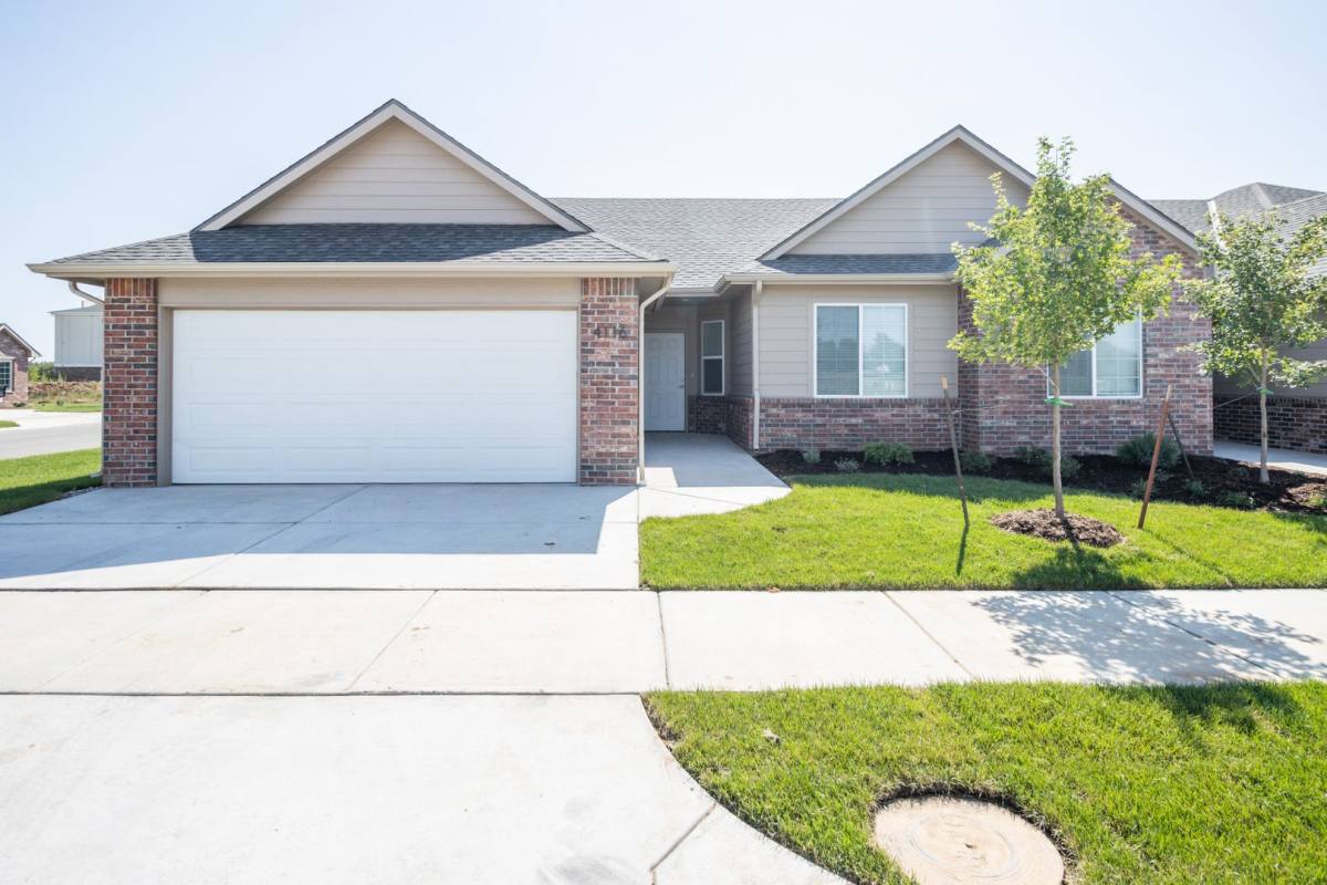 Apartment for rent at 4028 Manchester, Maize, KS 67101