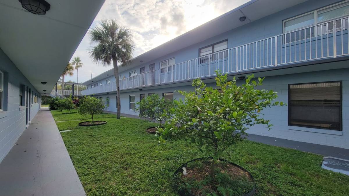Apartment for rent at 826 Rosa L Jones Dr, Cocoa, FL 32922