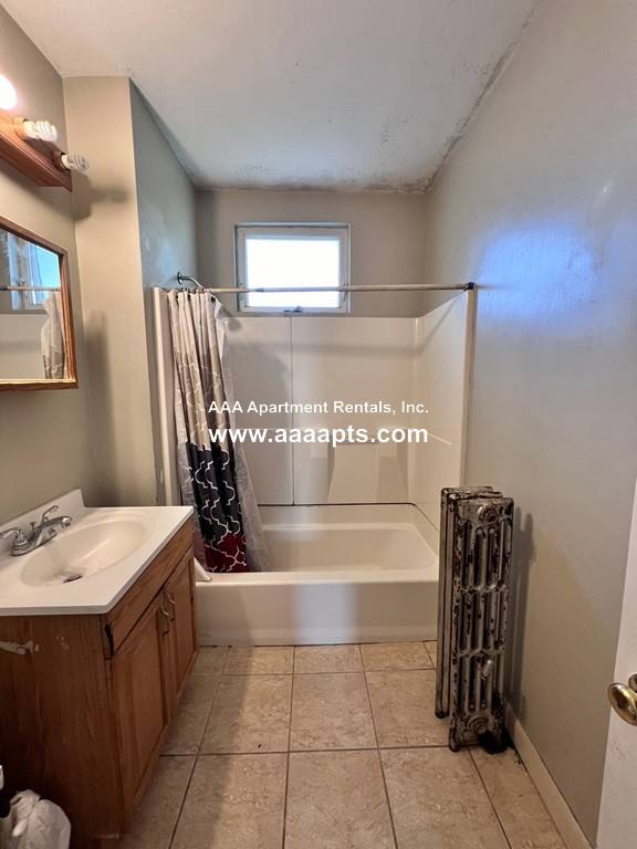 Apartment for rent at 15 Nichols St #2, Everett, MA 02149