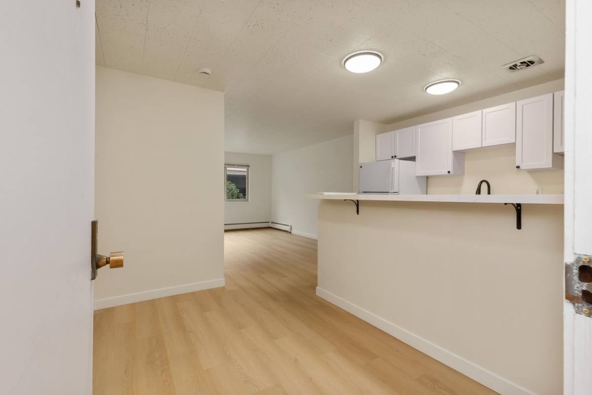 Apartment for rent at 324 W Olympic Place, Seattle, WA 98119