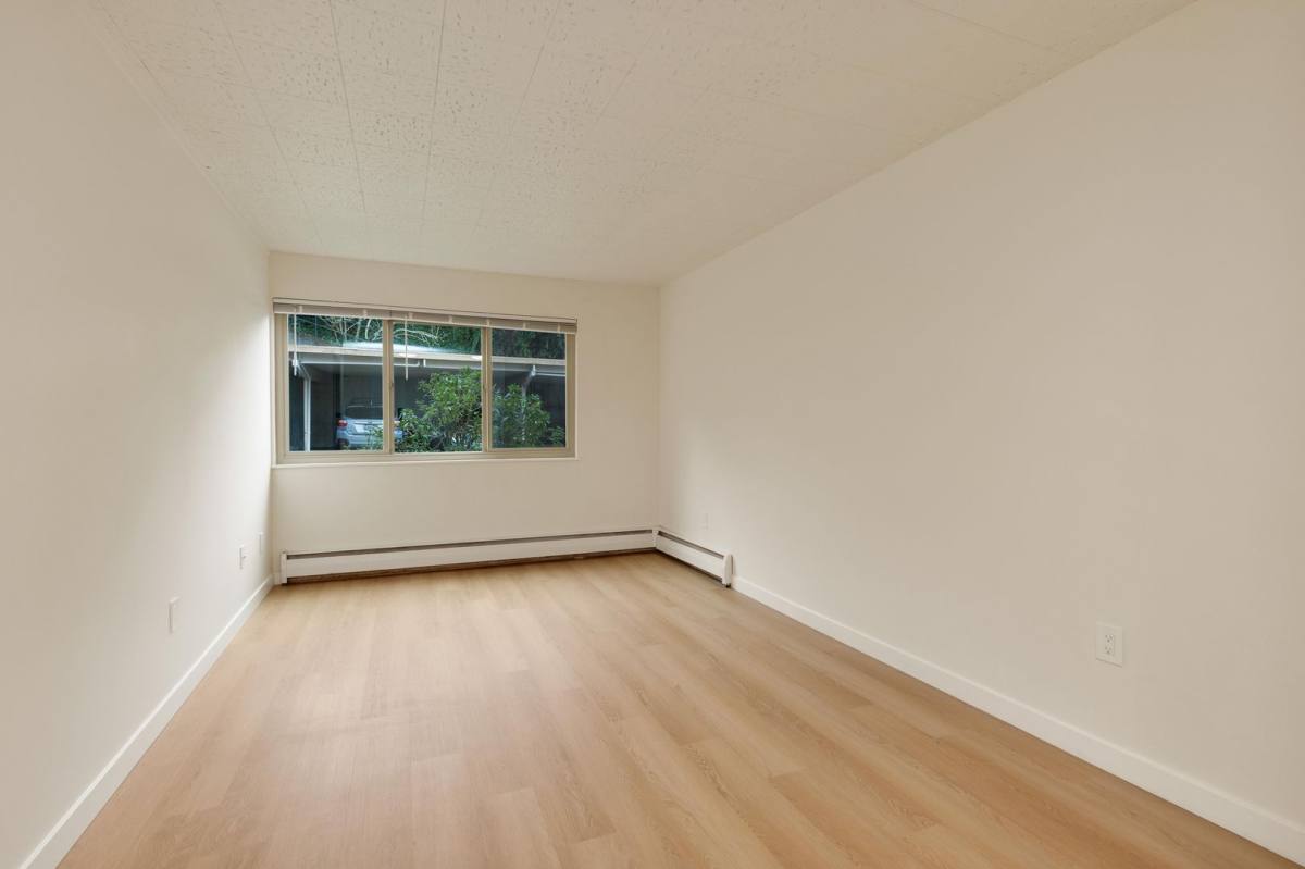 Apartment for rent at 324 W Olympic Place, Seattle, WA 98119