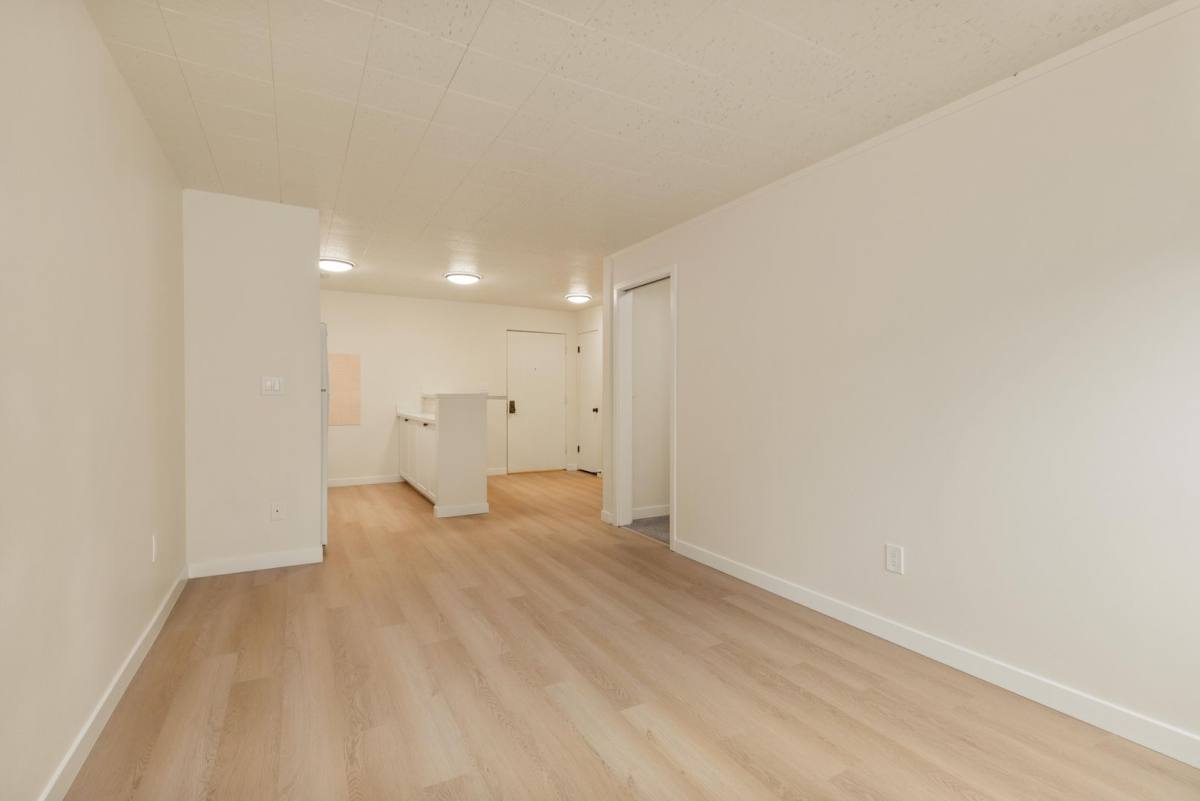 Apartment for rent at 324 W Olympic Place, Seattle, WA 98119