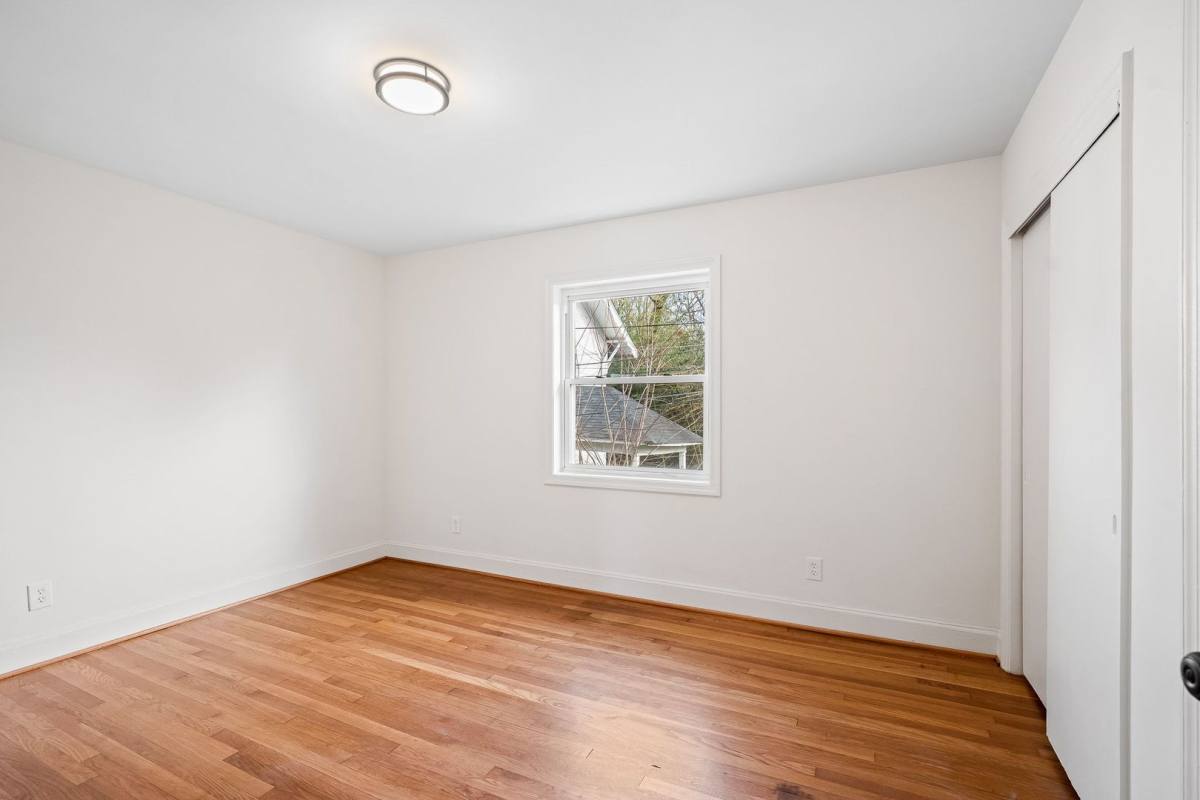 Apartment for rent at 1121 W End Blvd, Winston Salem, NC 27101