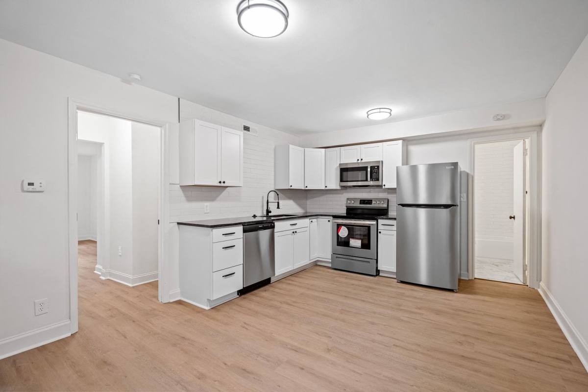 Apartment for rent at 1121 W End Blvd, Winston Salem, NC 27101
