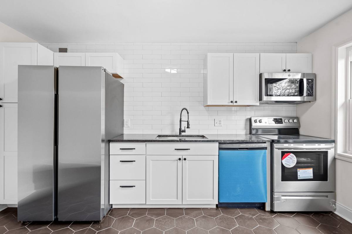 Apartment for rent at 1121 W End Blvd, Winston Salem, NC 27101