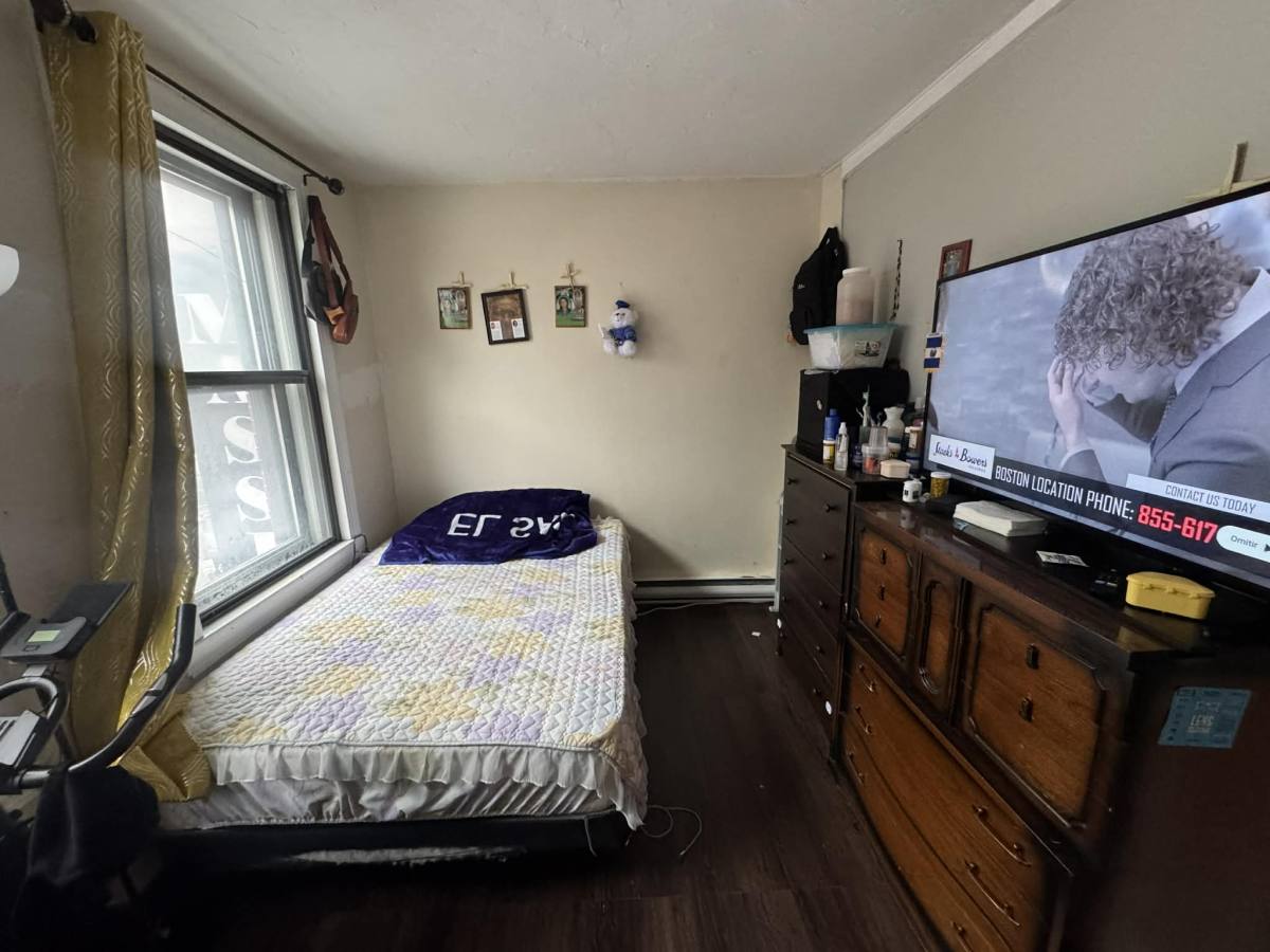 Apartment for rent at 202 Endicott St #2, Boston, MA 02113