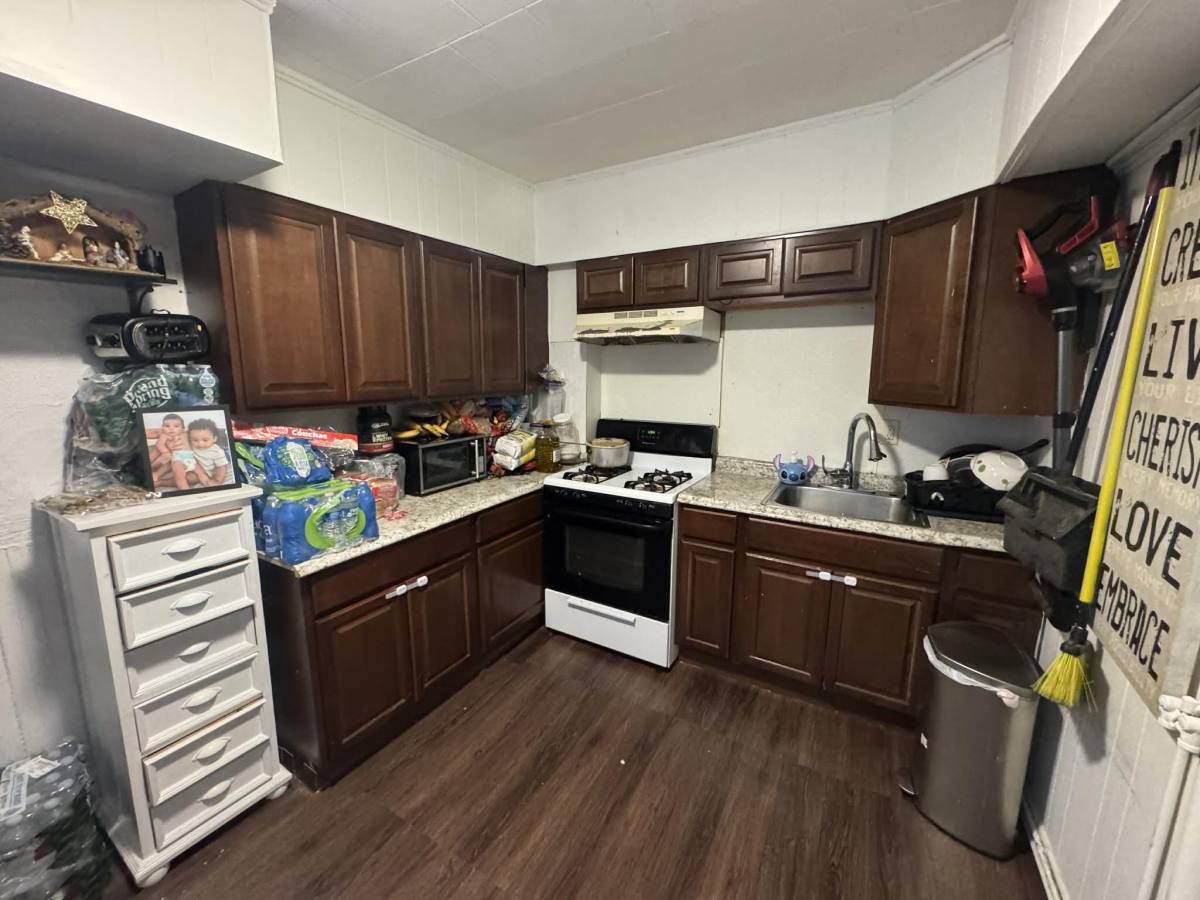 Apartment for rent at 202 Endicott St #2, Boston, MA 02113