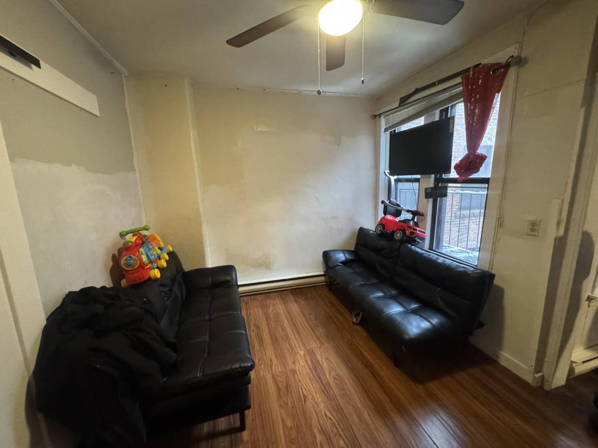 Apartment for rent at 202 Endicott St #2, Boston, MA 02113