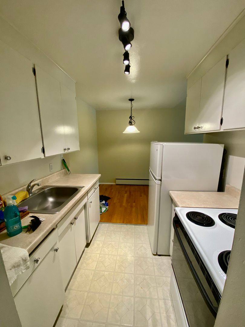 Apartment for rent at 1621 California Ave SW, Seattle, WA 98116