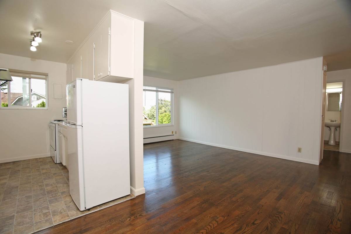 Apartment for rent at 1621 California Ave SW, Seattle, WA 98116