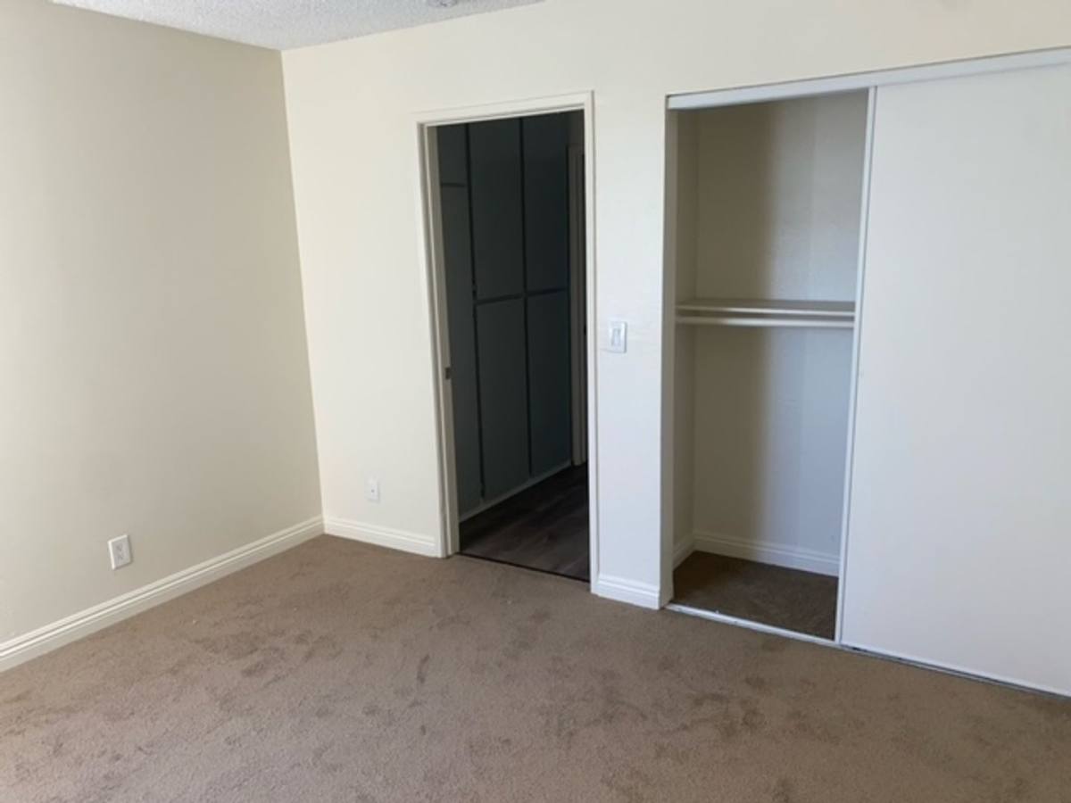 Apartment for rent at 7701 Laurel Canyon Blvd, North Hollywood, CA 91605