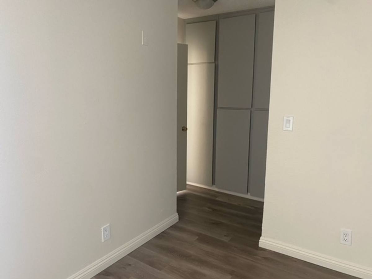 Apartment for rent at 7701 Laurel Canyon Blvd, North Hollywood, CA 91605