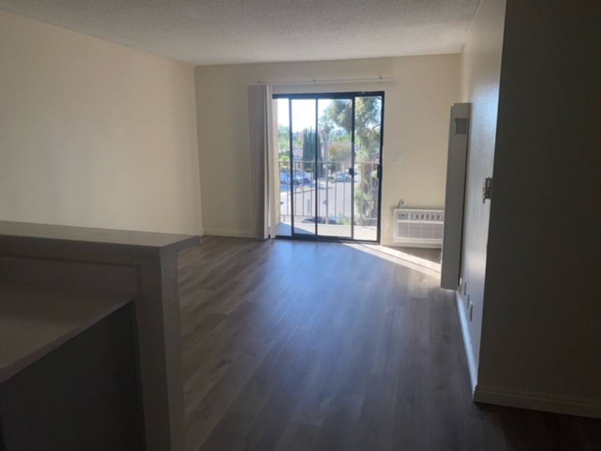 Apartment for rent at 7701 Laurel Canyon Blvd, North Hollywood, CA 91605