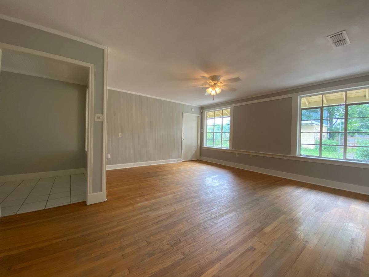 Apartment for rent at 1914 Cullen, Austin, TX 78757