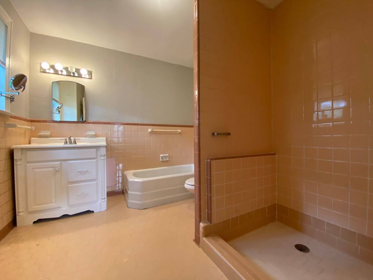 Apartment for rent at 1914 Cullen, Austin, TX 78757