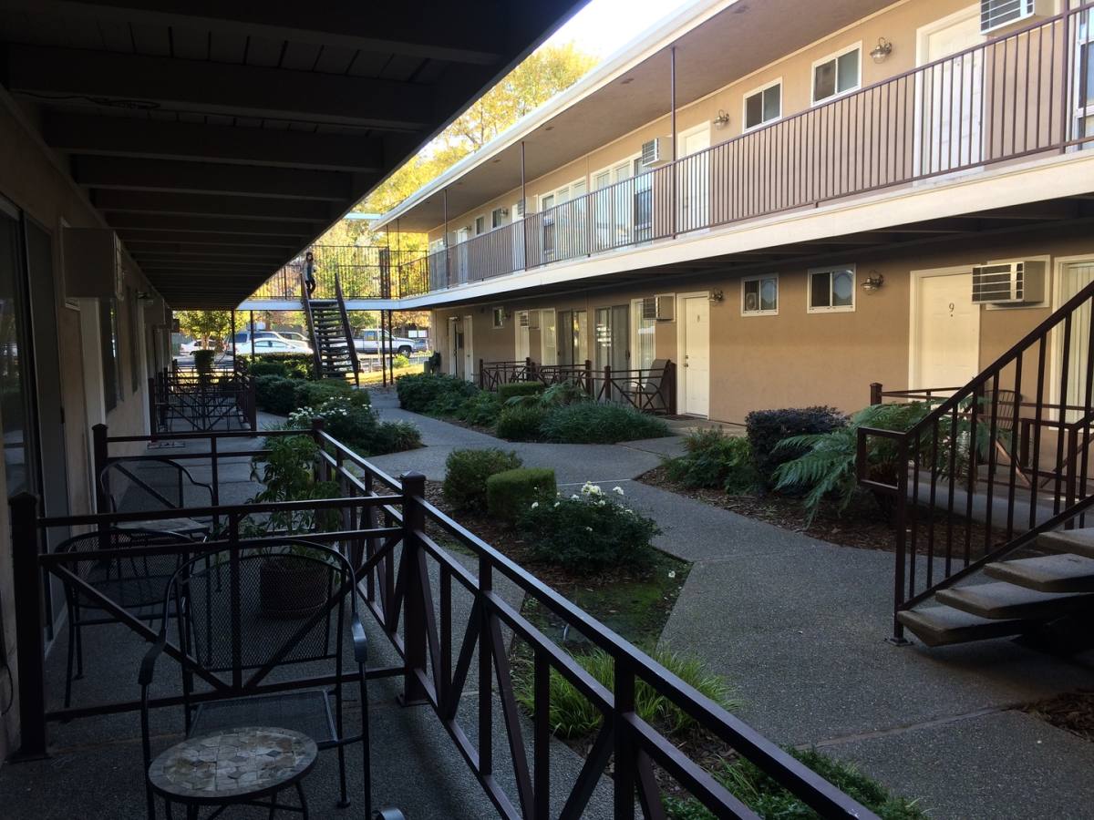 Apartment for rent at 1214 Bell St, Sacramento, CA 95825