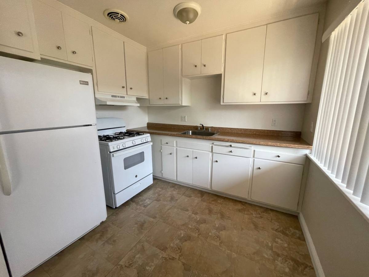 Apartment for rent at 1214 Bell St, Sacramento, CA 95825