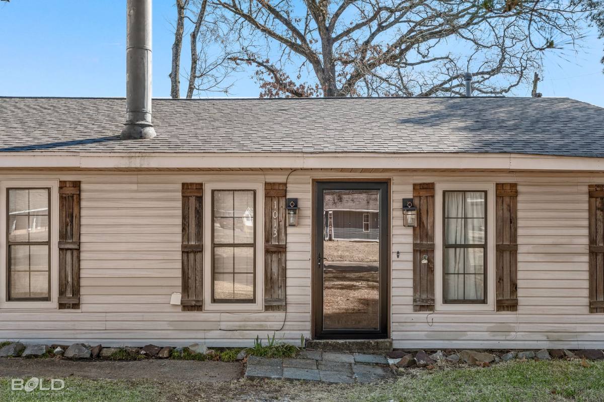 House for rent at 1013 Peyton Ave, Benton, LA 71006