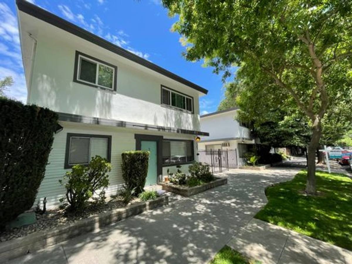 Apartment for rent at 2307 I St, Sacramento, CA 95816