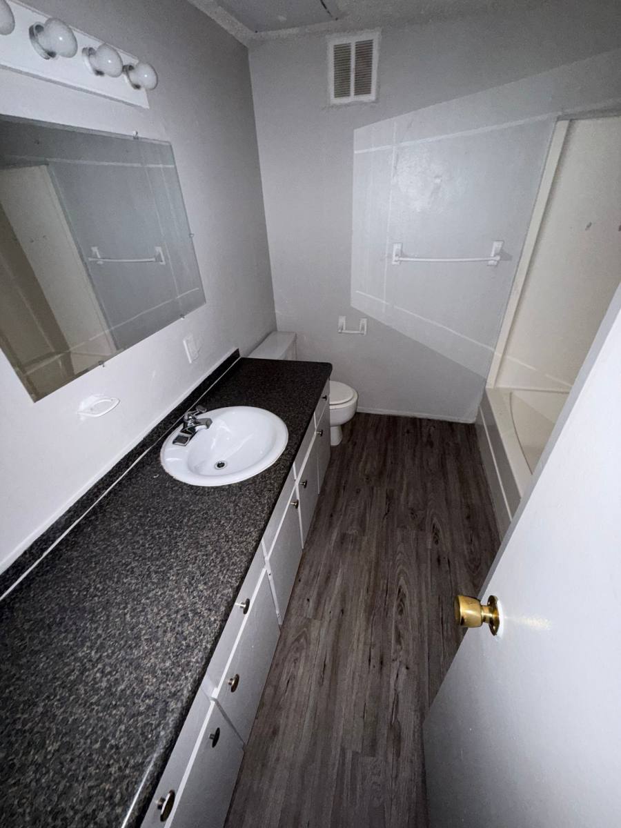 Apartment for rent at 112 Wilson St, Durant, OK 74701