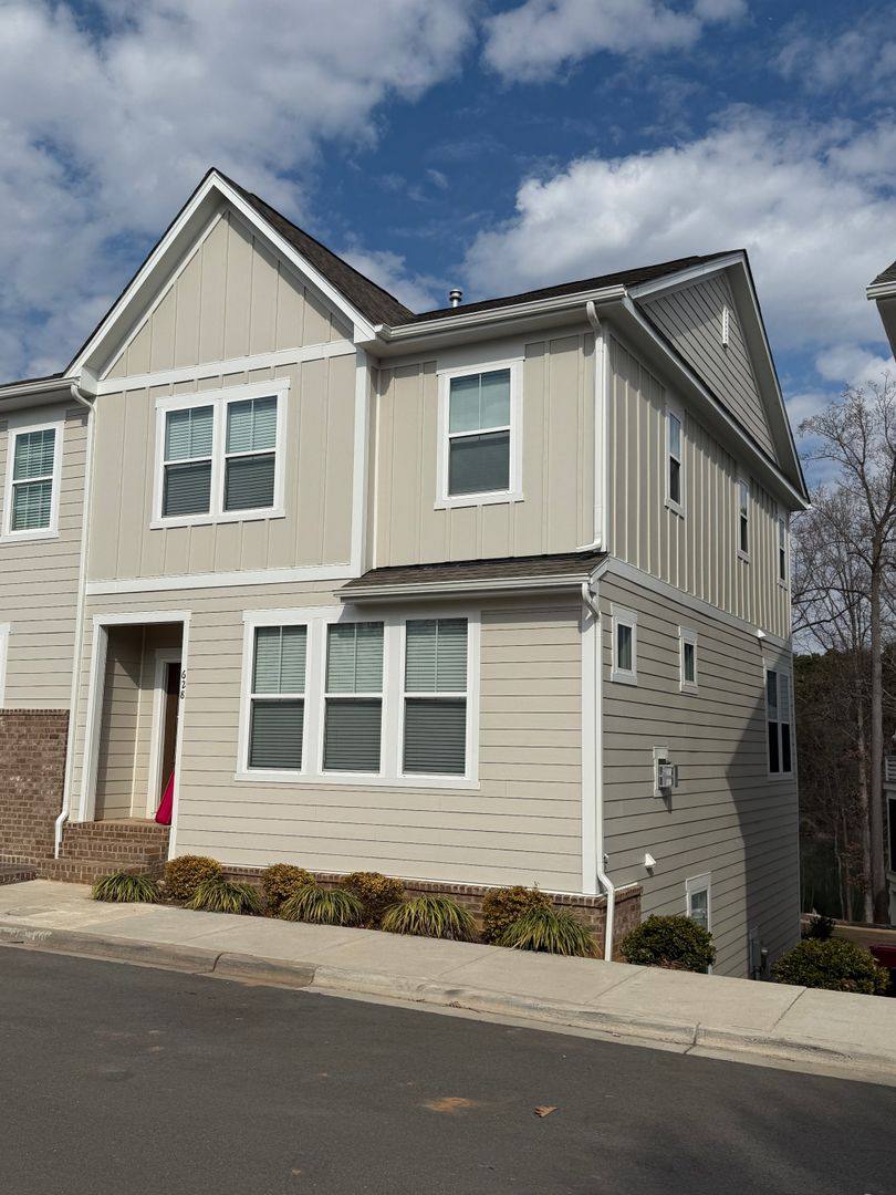 Townhouse for rent at 628 Amalfi Dr, Davidson, NC 28036