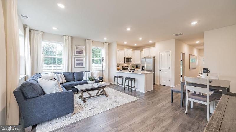 Townhouse for rent at 20 Peregrine Way, Burlington, NJ 08016