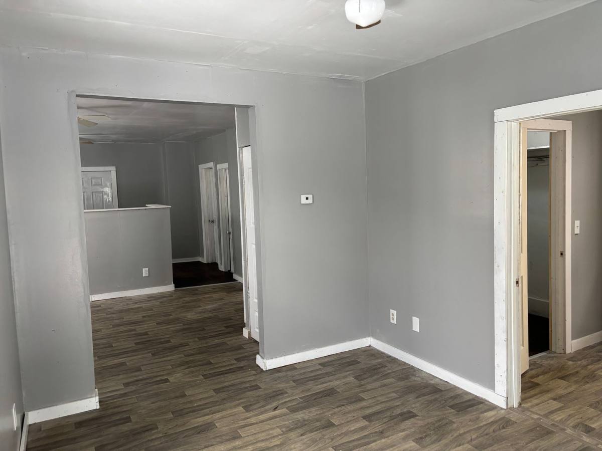 House for rent at 1037 Orchard St, Toledo, OH 43609