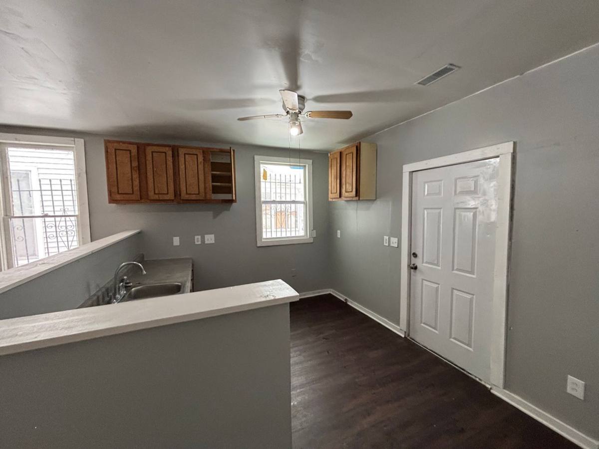 House for rent at 1037 Orchard St, Toledo, OH 43609