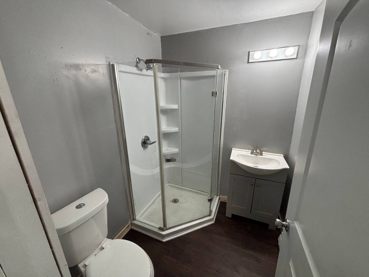 House for rent at 1037 Orchard St, Toledo, OH 43609