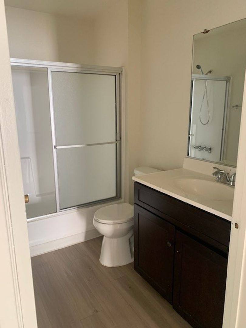 Apartment for rent at 9460 Laurel Canyon Blvd, Pacoima, CA 91331
