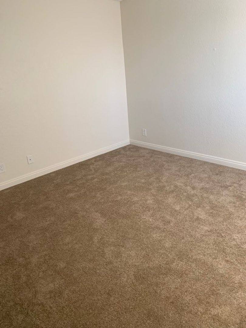 Apartment for rent at 9460 Laurel Canyon Blvd, Pacoima, CA 91331