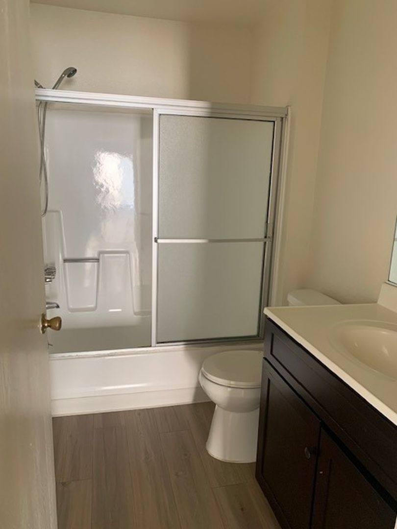 Apartment for rent at 9460 Laurel Canyon Blvd, Pacoima, CA 91331