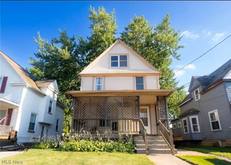 House for rent at 205 Clark St, Elyria, OH 44035