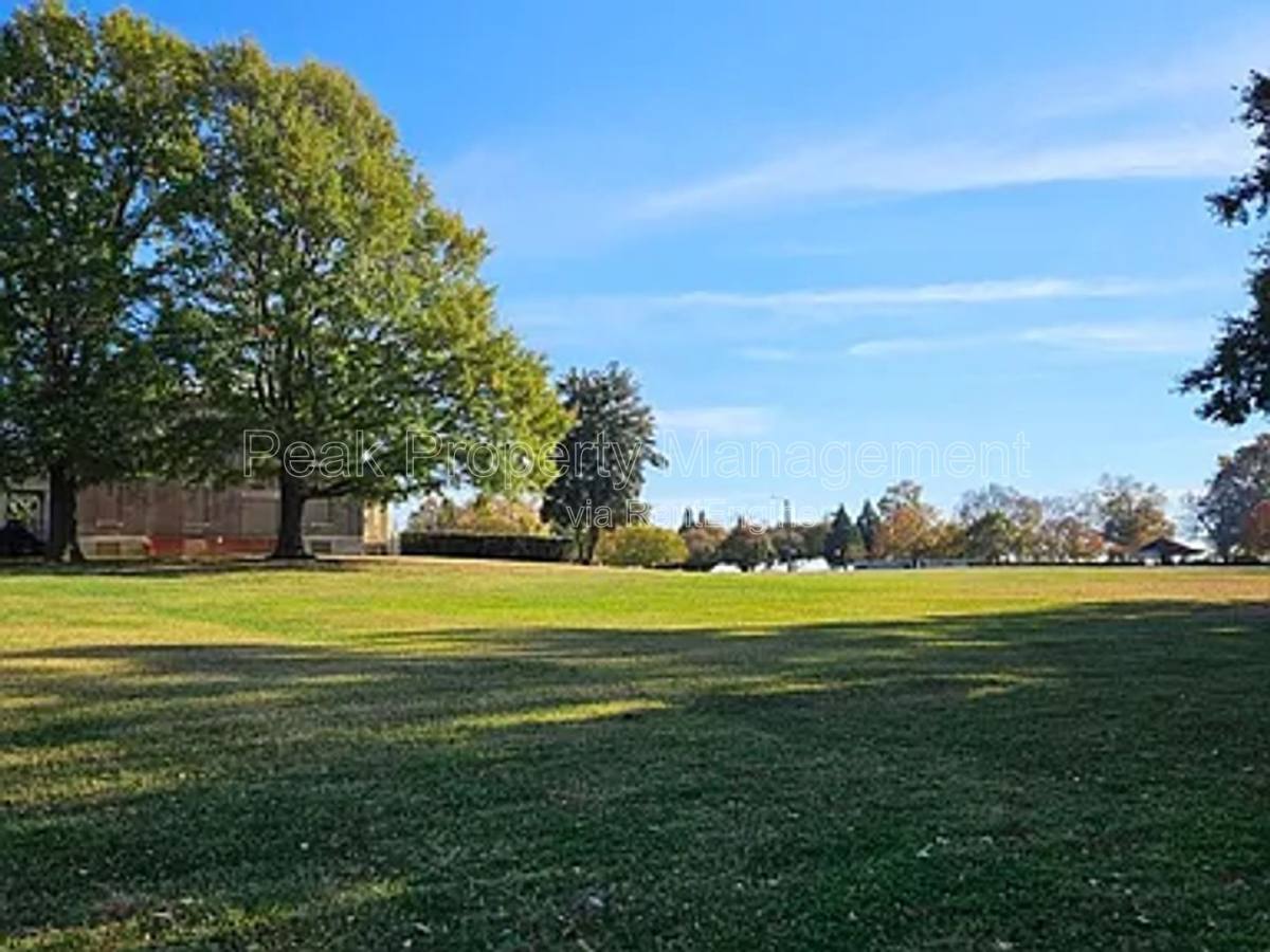 Apartment for rent at 216 N 32nd St #A, Richmond, VA 23223