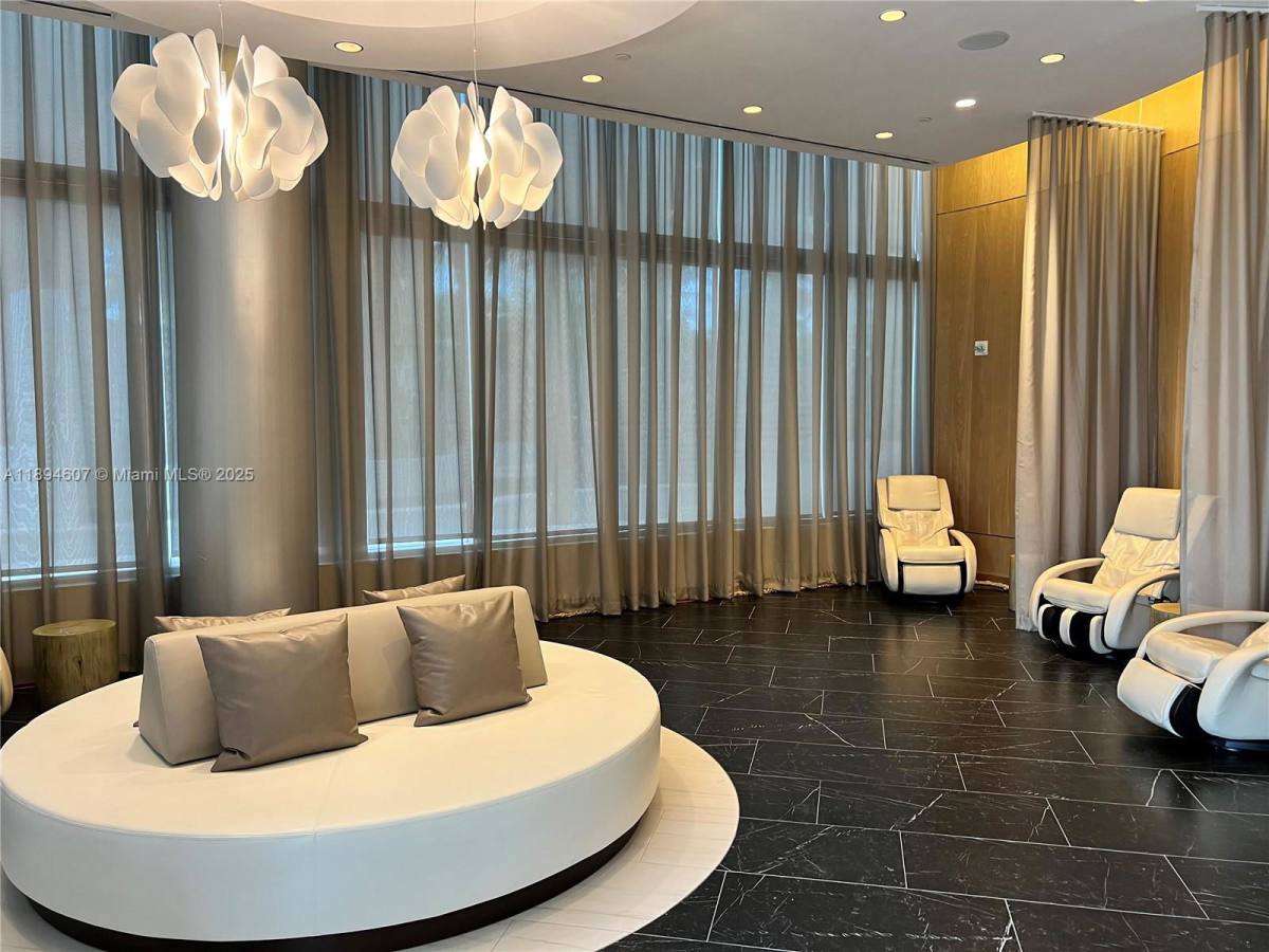 Apartment for rent at 851 NE 1st Ave, Miami, FL 33132