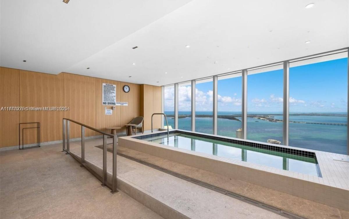 Condo for rent at 300 Biscayne Blvd Way #3009, Miami, FL 33131