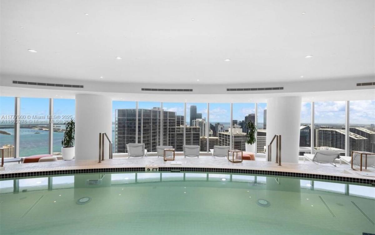 Condo for rent at 300 Biscayne Blvd Way #3009, Miami, FL 33131