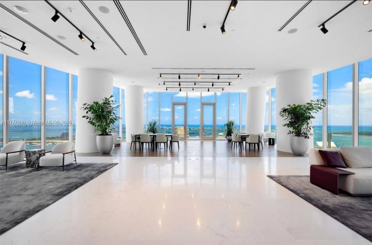 Condo for rent at 300 Biscayne Blvd Way #3009, Miami, FL 33131