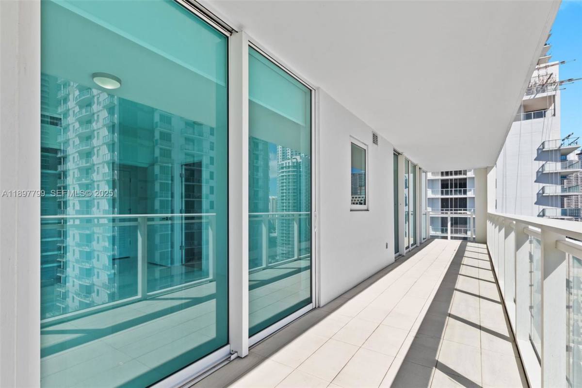 Apartment for rent at 1080 Brickell Ave #3006, Miami, FL 33131