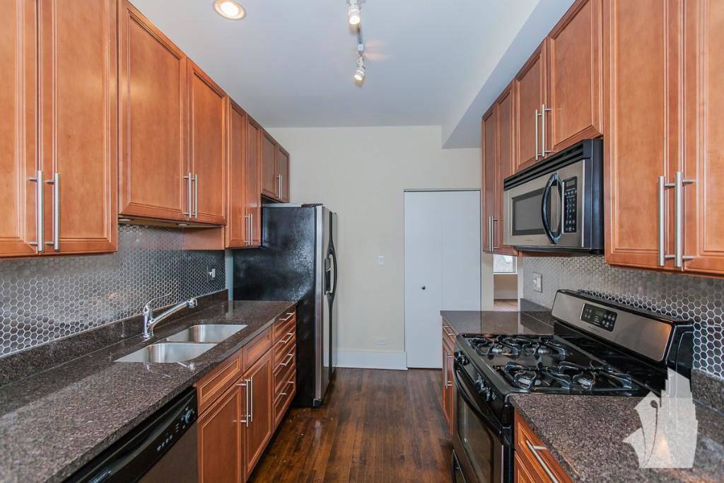 Apartment for rent at 3455 N Wolcott Ave #1N, Chicago, IL 60657