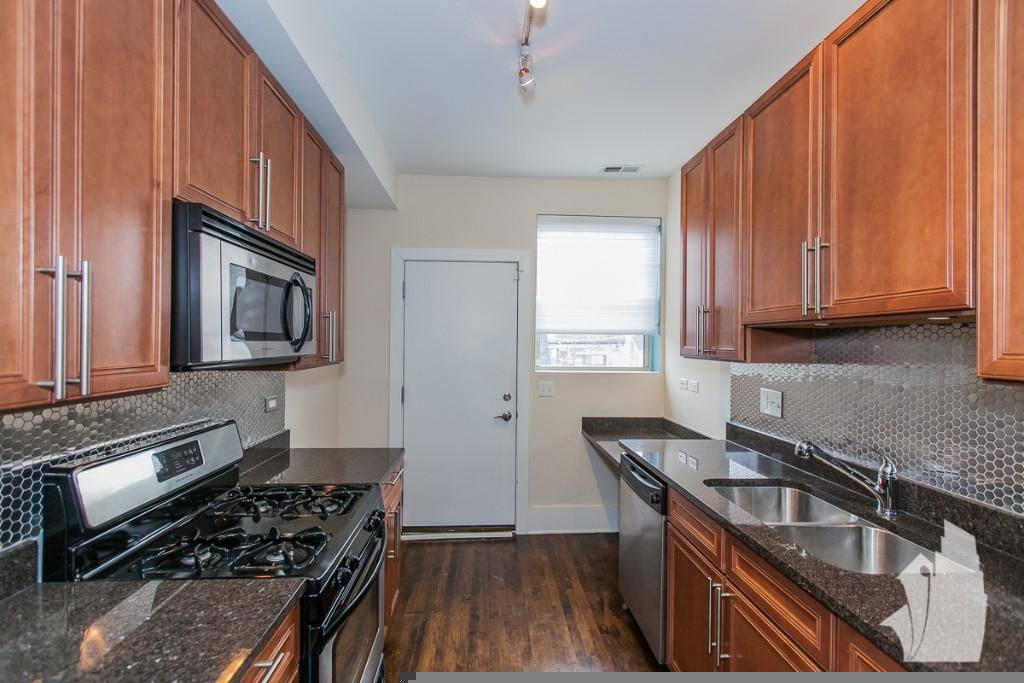 Apartment for rent at 3455 N Wolcott Ave #1N, Chicago, IL 60657