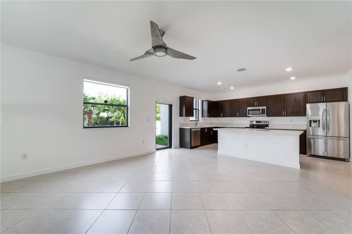 House for rent at 128 SW 128th Place, Miami, FL 33170