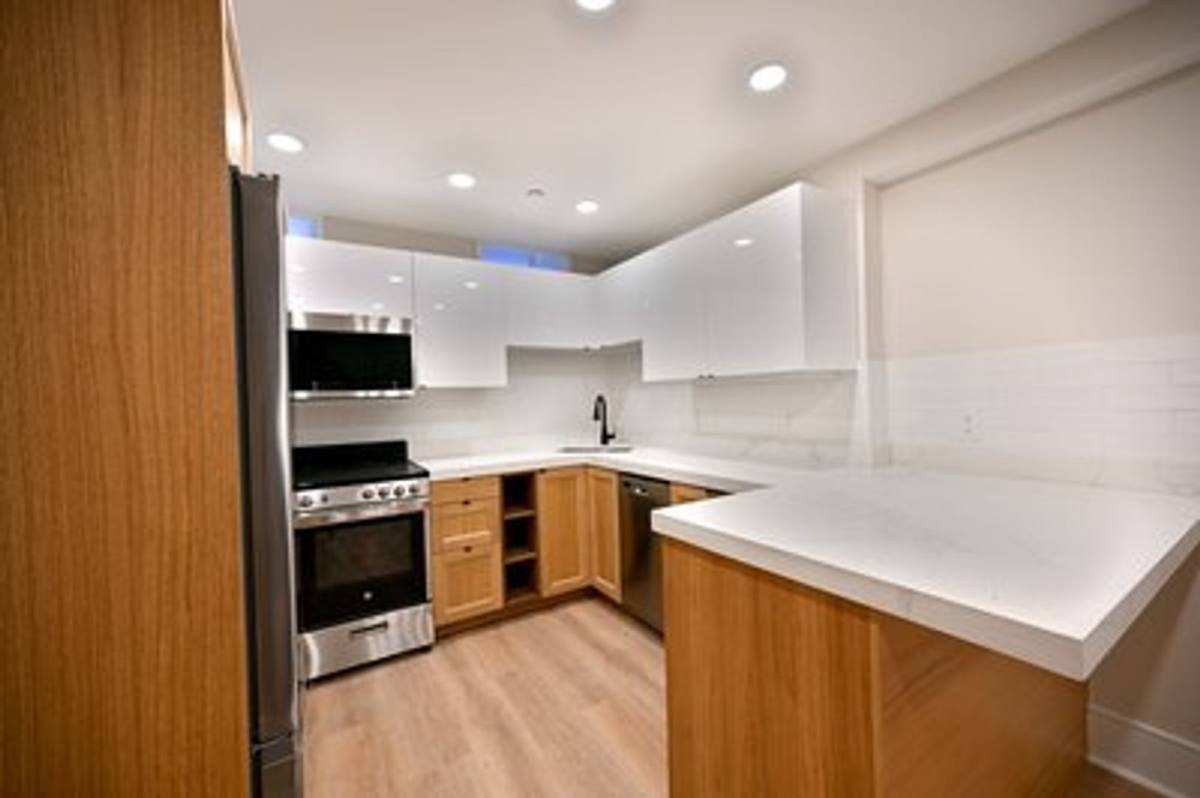 Apartment for rent at 18 Winchester St, Boston, MA 02116