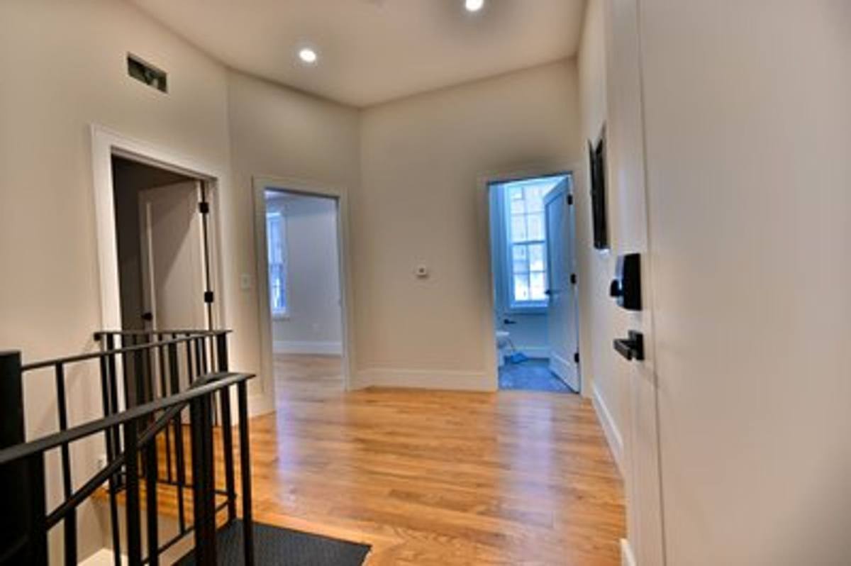 Apartment for rent at 18 Winchester St, Boston, MA 02116