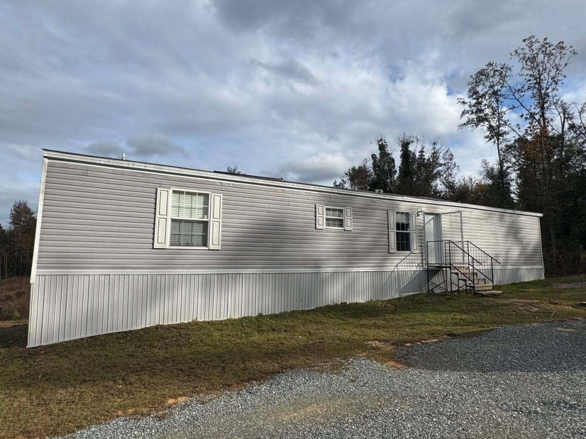 House for rent at 2680 Wynn Rd, Marianna, FL 32446